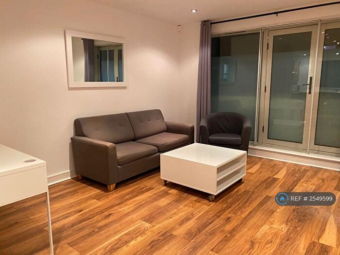 1 Bedroom Flat To Rent In Coliseum, London, N8