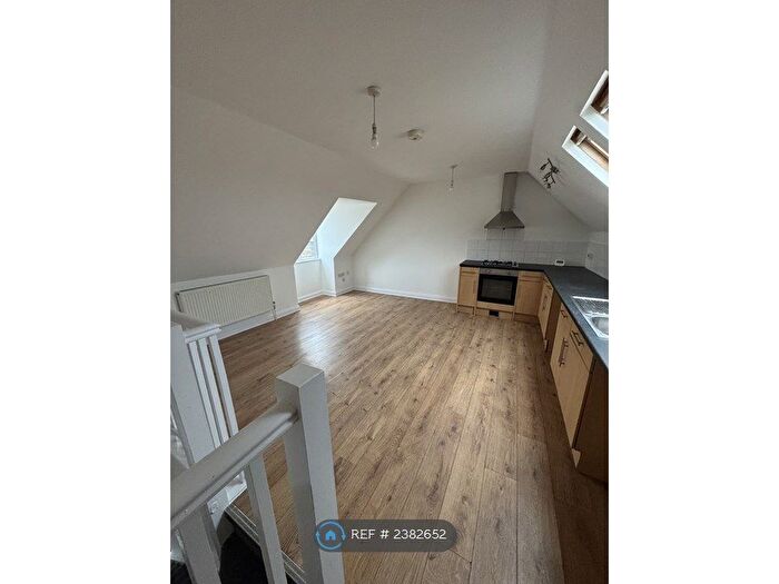 2 Bedroom Flat To Rent In Anne Gibson Court, Ramsgate, CT11