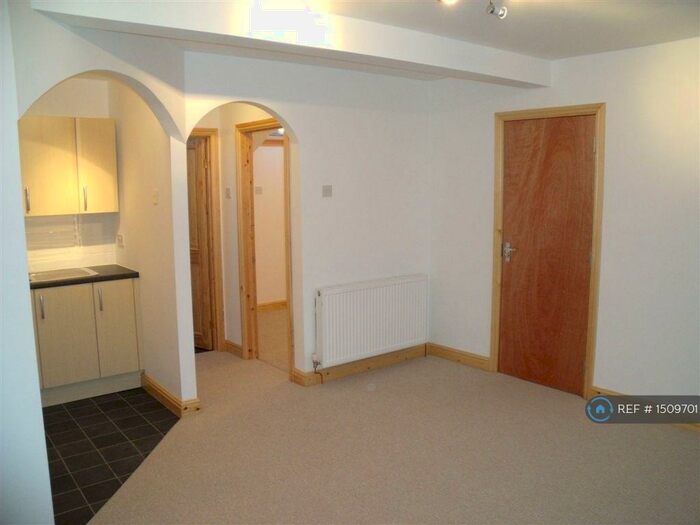 1 Bedroom Flat To Rent In The Avenue, Acocks Green, Birmingham, B27