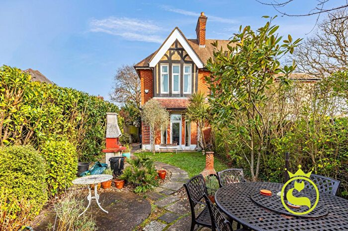 3 Bedroom Semi Detached House For Sale In Bournemouth Road, Poole, BH14