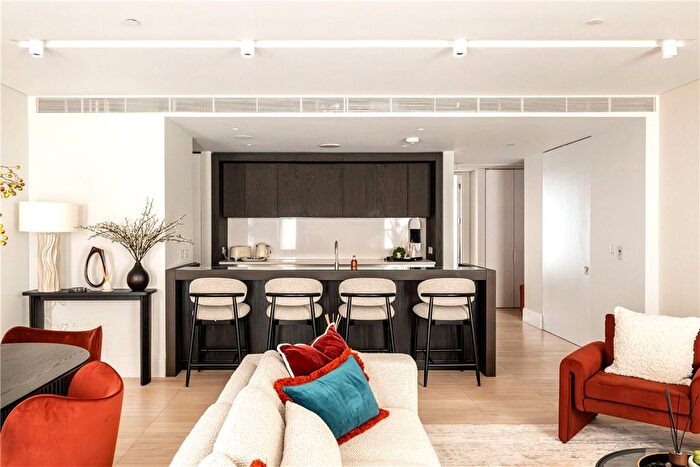 2 Bedroom Flat To Rent In Cork Street, Mayfair, London, W1S