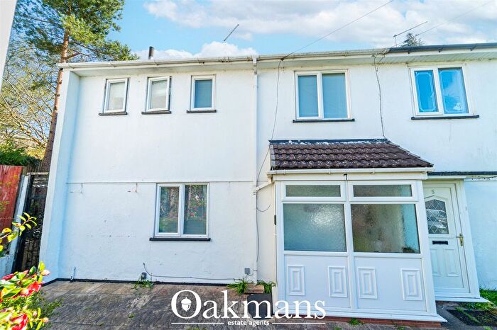 3 Bedroom Semi Detached House For Sale In Hood Grove, Birmingham, West Midlands, B30