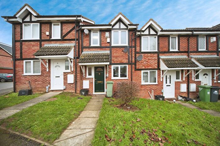 2 Bedroom Terraced House For Sale In Swan Mead, Luton, LU4