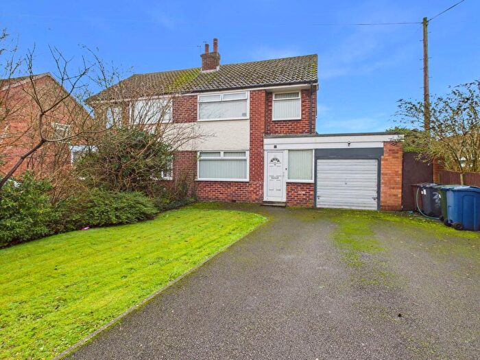 3 Bedroom Semi-Detached House For Sale In Ludlow Drive, Ormskirk, L39