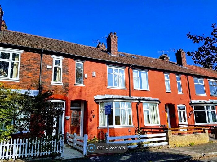 4 Bedroom Terraced House To Rent In Hugh Oldham Drive, Salford, M7