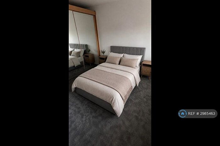 2 Bedroom Flat To Rent In Wetherby Close, Chester, CH1