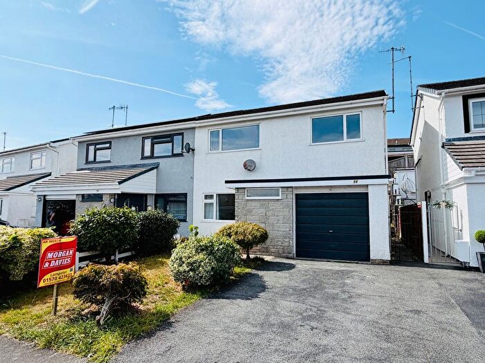 3 Bedroom Semi-Detached House For Sale In Penbryn, Lampeter, SA48