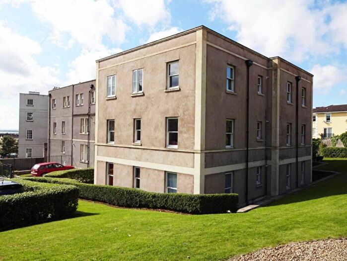 1 Bedroom Apartment For Sale In Royal Crescent**First Floor Flat**Beautifully Presented**Parking**Ideal Location**, BS23