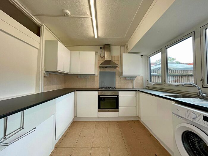 4 Bedroom Terraced House To Rent In London, SE15