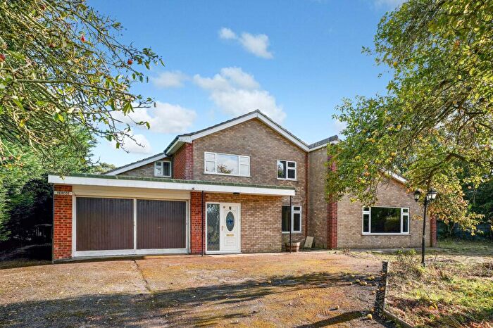 5 Bedroom Detached House For Sale In Cromer Road, Felmingham, NR28