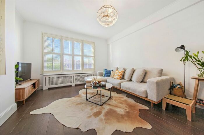 2 Bedroom Flat To Rent In Clifton Court, Northwick Terrace, NW8