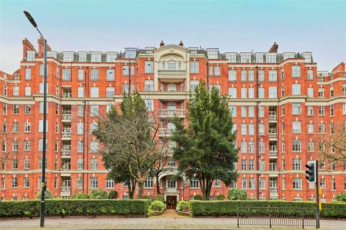 3 Bedroom Flat To Rent In Clive Court, Maida Vale, London, W9