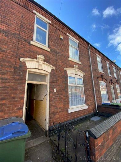 3 Bedroom Terraced House To Rent In Margaret Street, West Bromwich, B70