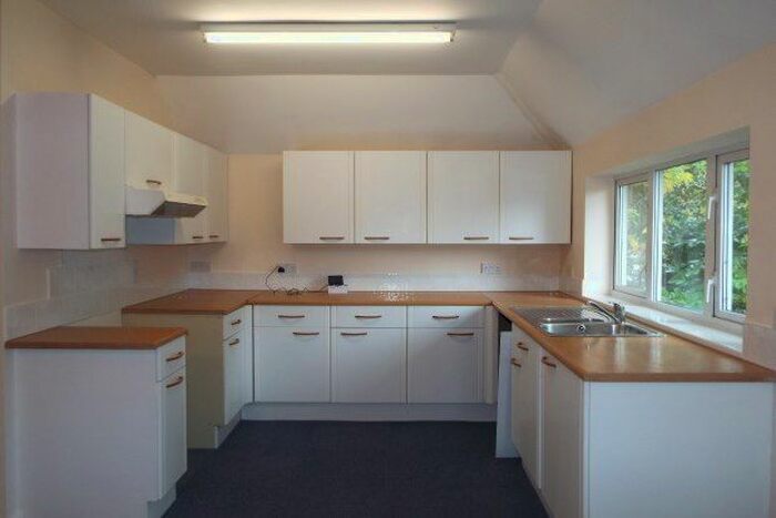 2 Bedroom Flat To Rent In Stafford Road, Cannock WS11