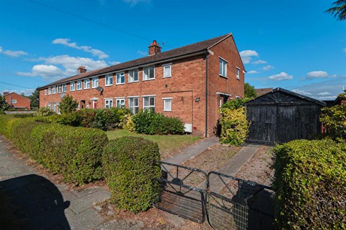 3 Bedroom Semi-Detached House For Sale In Manor Road, Cuddington, Northwich, CW8