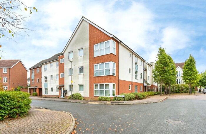 2 Bedroom Flat For Sale In Lundy Walk, Newton Leys, Bletchley, Milton Keynes, MK3