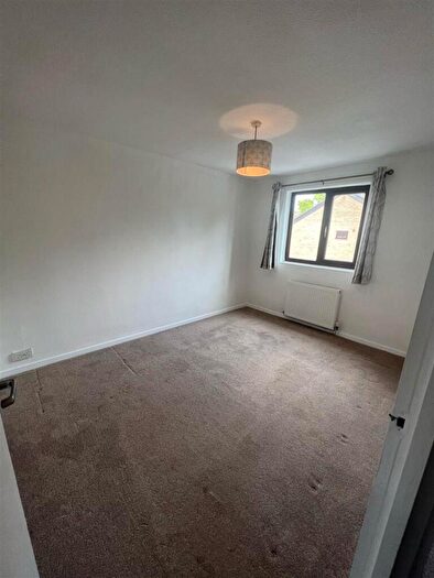 2 Bedroom Apartment To Rent In Bramhall Lane, Stockport, SK3