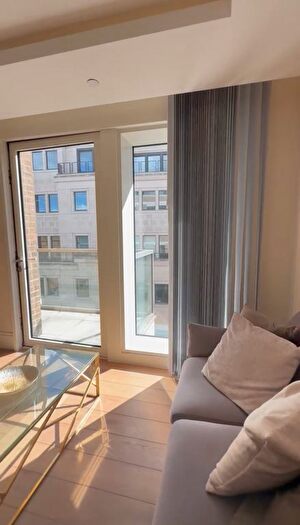 1 Bedroom Flat For Sale In London, WC2R