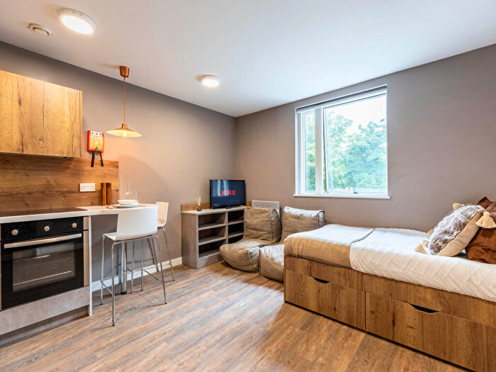 1 Bedroom Apartment To Rent In Bristol Road, Birmingham, B29