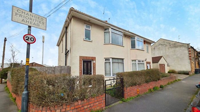 3 Bedroom Semi Detached House For Sale In Lower Station Road, Fishponds, Bristol, BS16