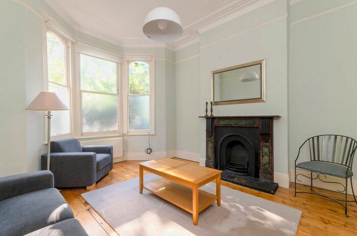 1 Bedroom Flat To Rent In Crondace Road, Parsons Green, London, SW6