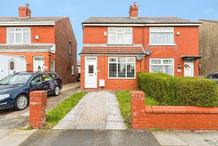 3 Bedroom Semi Detached House For Sale In Warley Road, Blackpool, FY2