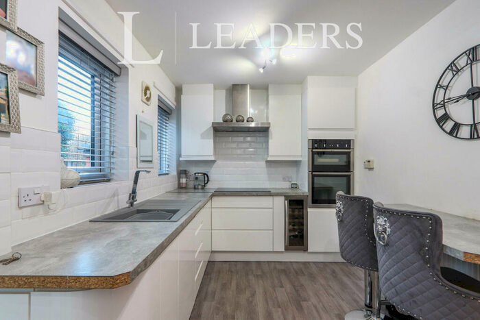 3 Bedroom End Of Terrace House To Rent In Greengate Lane, High Green, S35