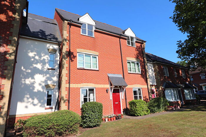 2 Bedroom Maisonette To Rent In Sullivan Way - Langdon Hills, SS16