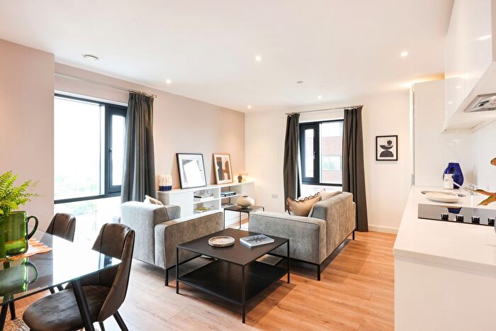 2 Bedroom Flat To Rent In The Lansdowne, Hagley Road, Birmingham, B16