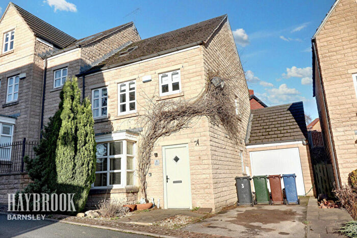 4 Bedroom Semi-Detached House For Sale In Chantry Orchards, Dodworth, S75