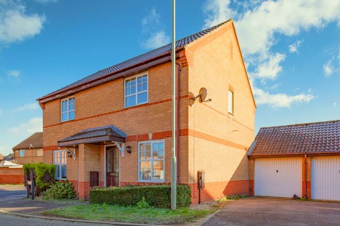 2 Bedroom Semi-Detached House To Rent In Brunswick Place, Banbury, OX16