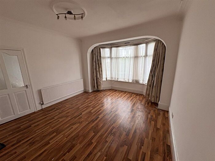 3 Bedroom Semi-Detached House To Rent In Winchester Avenue, Prestwich, Manchester, M25