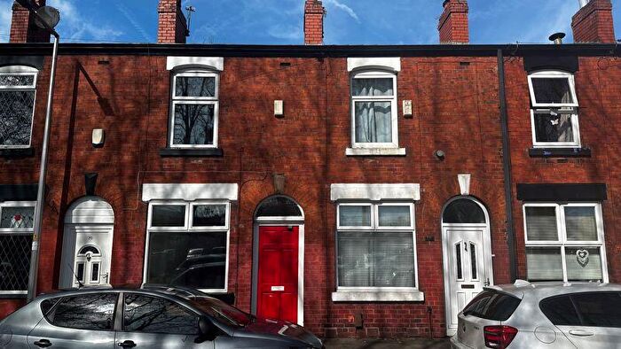 3 Bedroom Terraced House For Sale In Old Chapel Street, Stockport, SK3