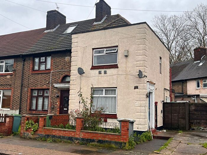 2 Bedroom End Terrace House For Sale In Botha Road, London, E13