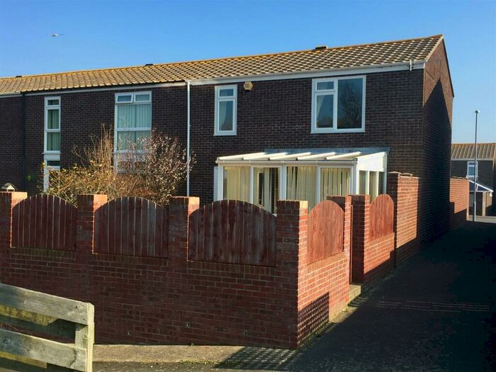 4 Bedroom Semi-Detached House To Rent In Carisbrooke, Southill, DT4