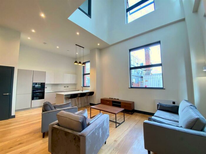 3 Bedroom Duplex To Rent In New Cross Central, Chadderton Street, Manchester, M4