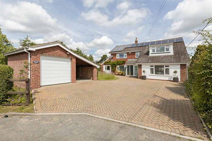 4 Bedroom Detached House For Sale In Mill Road, Peasenhall, IP17