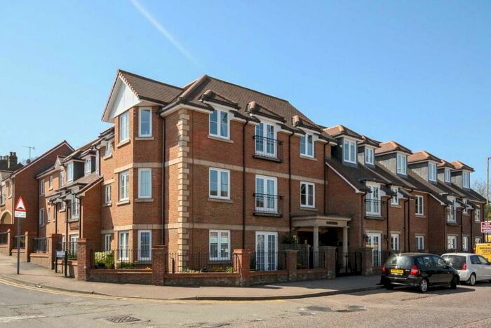 1 Bedroom Flat To Rent In High Street, Berkhamsted, HP4