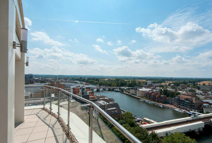 4 Bedroom Apartment To Rent In Henry Macaulay Avenue, Kingston Riverside, KT2