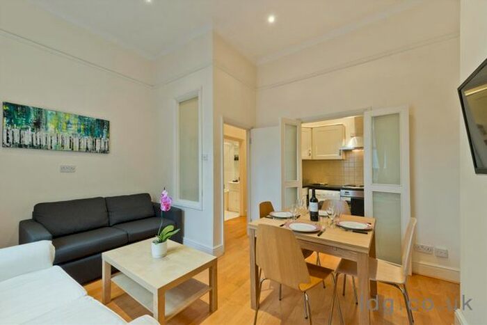 2 Bedroom Flat To Rent In Whitfield Street, Fitzrovia, W1T