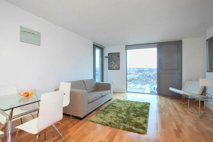 1 Bedroom Flat To Rent In Highbury Stadium Square, London, N5