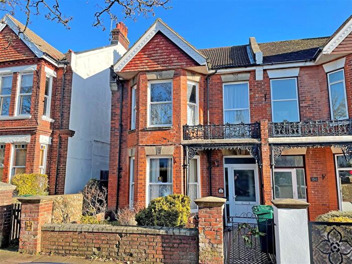3 Bedroom Semi-Detached House For Sale In Ditchling Road, Brighton, BN1