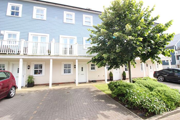 3 Bedroom Town House To Rent In Westmount Close, Worcester Park, KT4