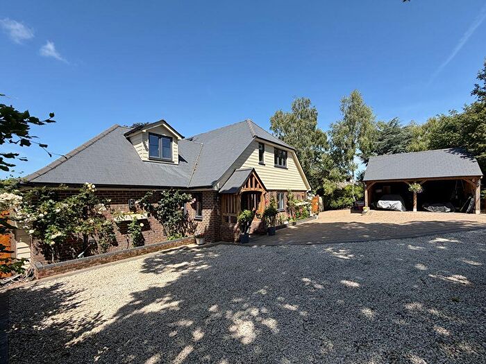4 Bedroom Detached House For Sale In Meon Valley - Soberton, SO32