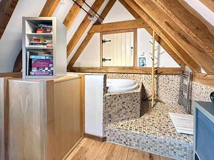 3 Bedroom Detached House For Sale In High Street, Trumpington, Cambridge, CB2