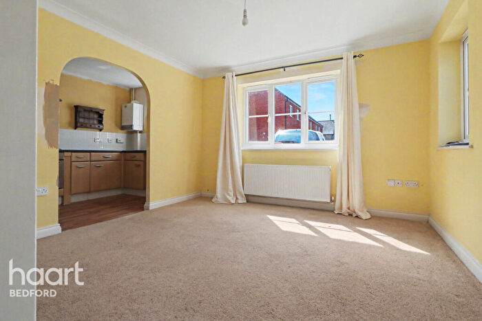 1 Bedroom End Of Terrace House For Sale In Eagle Way, Bedford, MK43