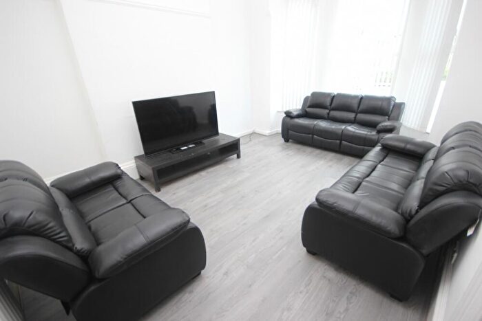 7 Bedroom Terraced House To Rent In Borrowdale Road, L15