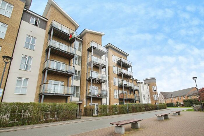 3 Bedroom Flat To Rent In Pennyroyal Drive, West Drayton, UB7