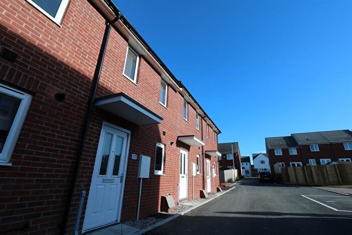 2 Bedroom Detached House To Rent In Stret Lowarth, Lane, Newquay, Cornwall, TR8