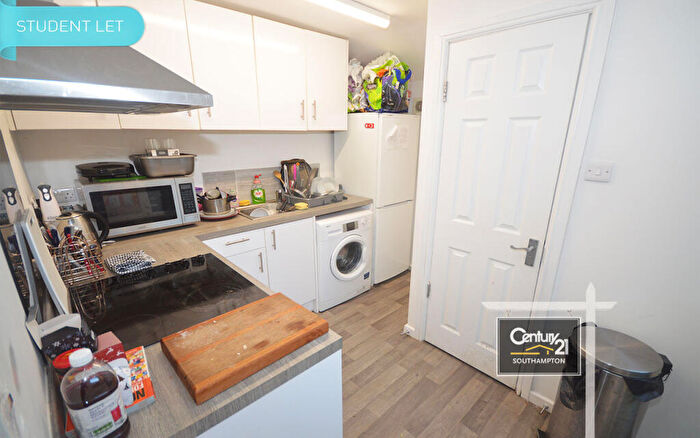 5 Bedroom Terraced House To Rent In |Ref: |, Cromwell Road, Southampton, SO15